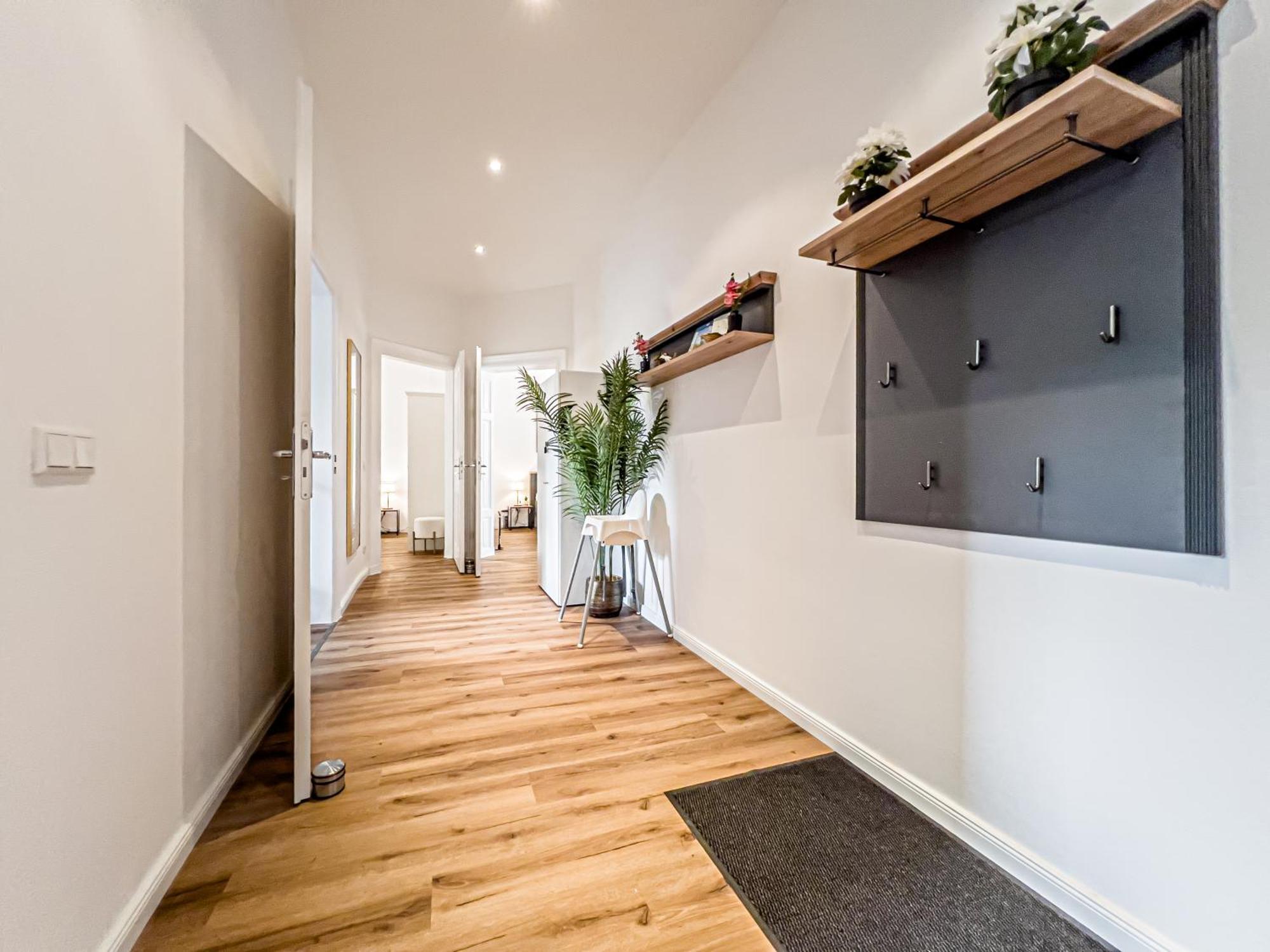 Grosse 3 Schlafzimmer Unterkunft Mit Kueche, Bad, Waschmaschine & Balkon Am Zoo 라이프치히 외부 사진