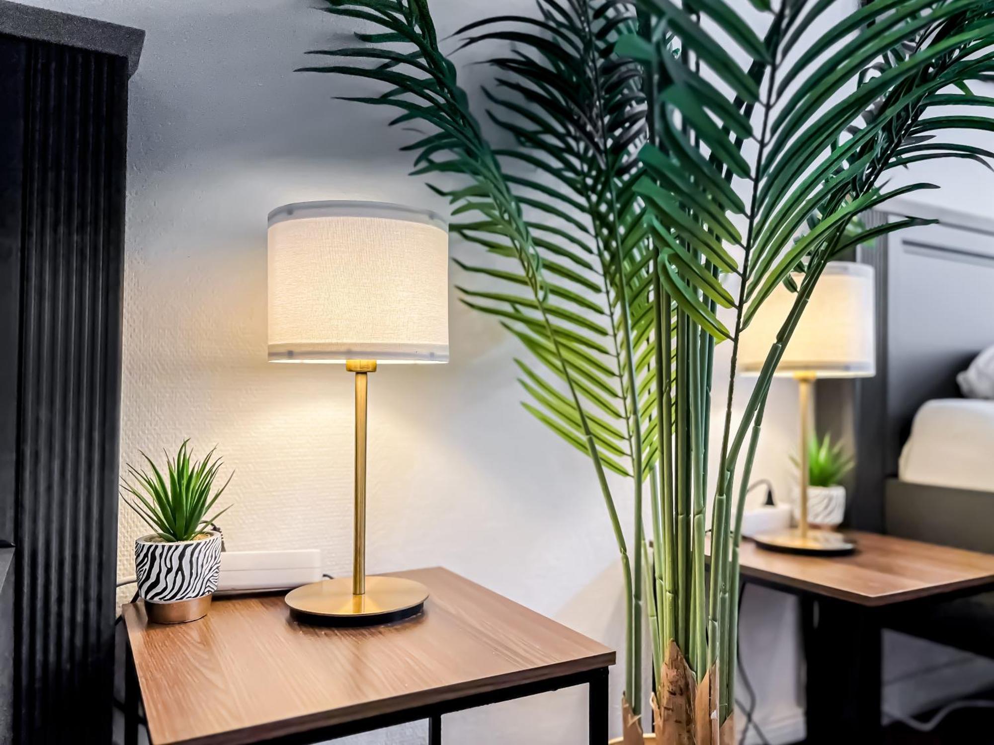 Grosse 3 Schlafzimmer Unterkunft Mit Kueche, Bad, Waschmaschine & Balkon Am Zoo 라이프치히 외부 사진